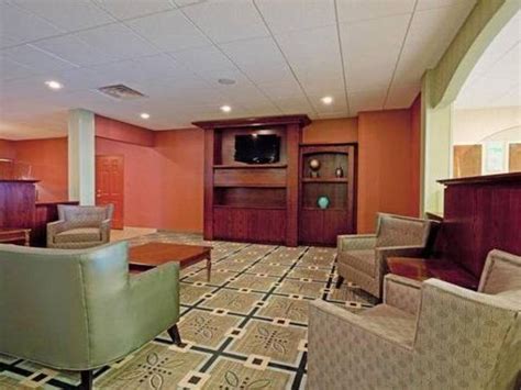 Holiday Inn Plattsburgh-Adirondack Area in Plattsburgh (NY) - Room ...