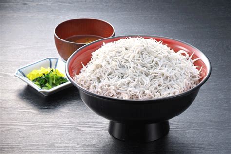 愛知県田原市に2024年1月にオープンのしらす丼専門店【しらす丼長栄】生しらす提供開始。 | グルメプレス