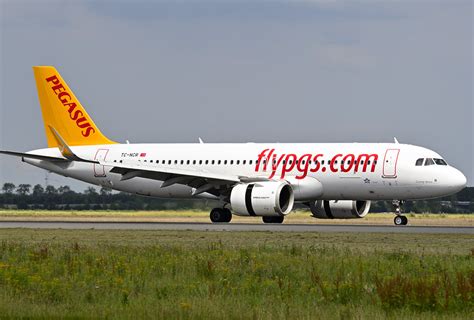 Pegasus Airlines Airbus A 320 251N TC NCR 10149 Ze Flickr