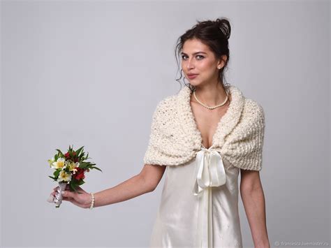 Свадебная накидка на плечи - 67 фото