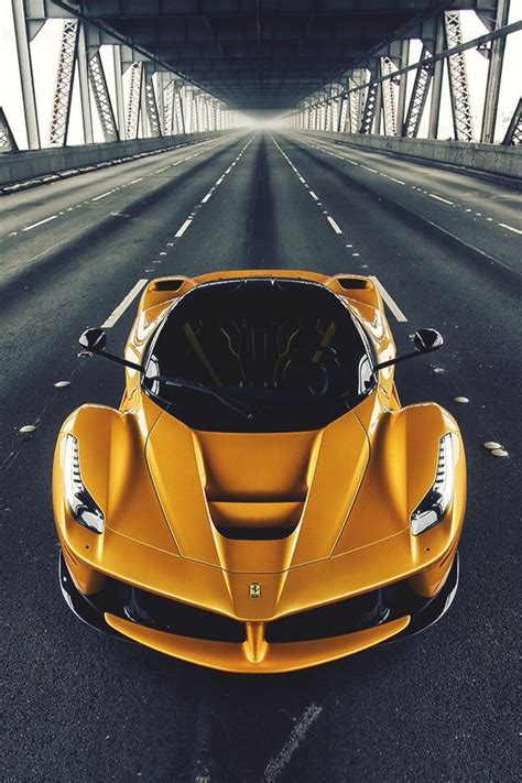 Golden Ferrari LaFerrari : r/carporn