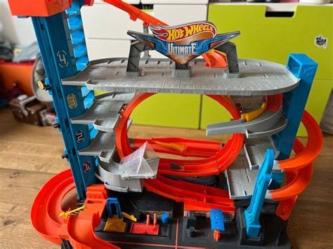 Hot Wheels Ftb City Ultimate Parkgarage Und Parkhaus Gebraucht In Thierachern F R Chf