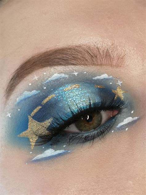 Graphic liner look : MakeupAddiction