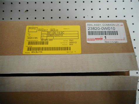 COMMON RAIL ASSEMBLY for TOYOTA V8 LANDCRUISER - LHS 23820-0W010 095440 ...