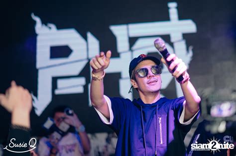 P Hot At Susie Q Siam Nite