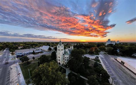 McPherson, KS : r/KansasPhotography