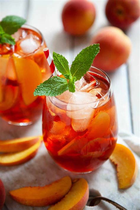 Easy, Homemade Peach Iced Tea | Foodtasia