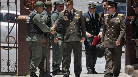 El Ministro De Defensa Venezolano Tilda De Locura La Advertencia