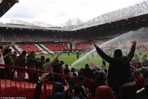 Premier Leagues Big Six Man United Fans Storm The Pitch And Tottenham