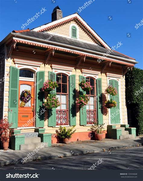 Typical New Orleans French Quarter Architecture Stock Photo 125934668 ...