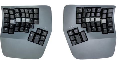 Учимся заново печатать вслепую на раздельной клавиатуре / Хабр