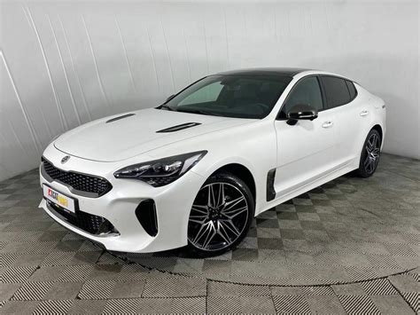 Купить б/у Kia Stinger I Рестайлинг 2.0 AT (247 л.с.) 4WD бензин ...