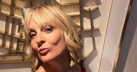 Louise Minchin Vows To Keep Modesty In I M A Celeb Shower And Won T Be Wearing Bikini Daily Star