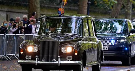 El Exclusivo Rolls Royce Que Utiliz Carlos Iii Para Llegar Al Palacio