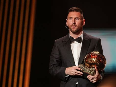 Lionel Messi gana su octavo Balón de Oro Fútbol Sociales