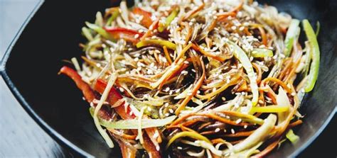 Как приготовить рисовую лапшу с овощами: рецепты блюд