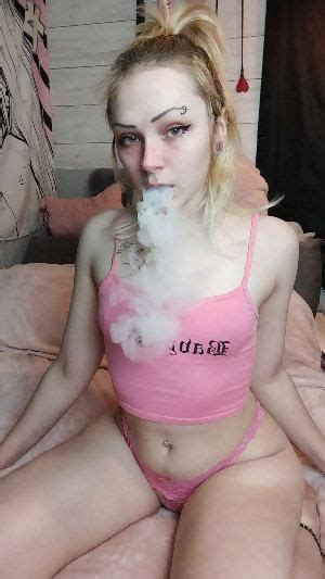 Tons Of AMATEUR NUDE CONTENT ON MY ONLYFANS CUM PLAY WITH ME Reddit NSFW