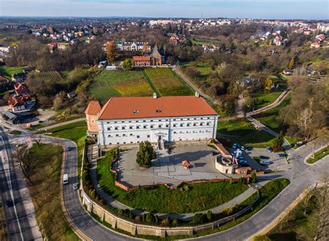 Muzeum Zamkowe w Sandomierzu Urząd Miejski w Sandomierzu