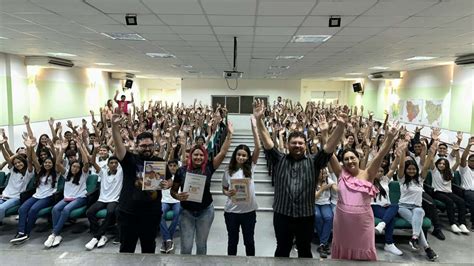 Imprensa - Coordenadoria Regional de Desenvolvimento da Educação 