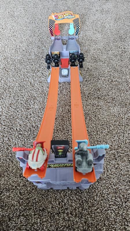 Hot Wheels Racerverse Star Wars Track Set With Hot Wheels Racers Inspired By Star Wars