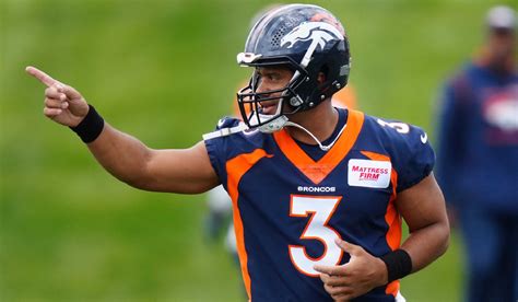 Russell Wilson Renueva Con Los Denver Broncos Y Asegura Su Futuro En La