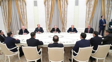 Pussy Riot аъзоси ҳибсда Рустам Иноятов базмда BBC News O zbek