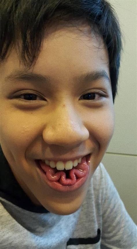 Nanon Korapat Kirdpan Actors Funny Cute Boyfriend Pictures Cute Gay Couples