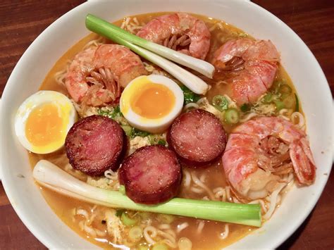 Spicy Ramen Noodles With Shrimp And Seared Sausages Spicy Noodles