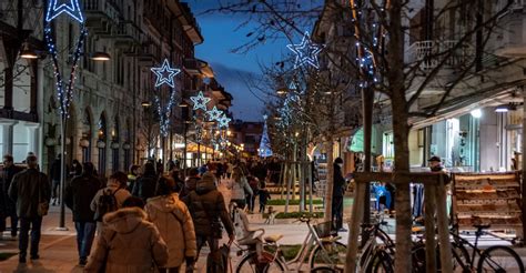 Alberghi Ristoranti Bar Negozi E Servizi Aperti Durante Le Festivit