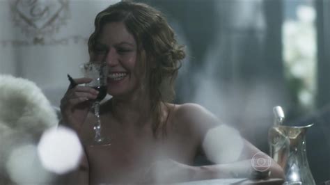 Naked Patricia Pillar in Ligações Perigosas