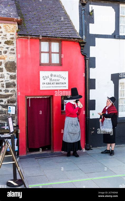 The Smallest House in Great Britain, Quay House Conwy, Conwy town