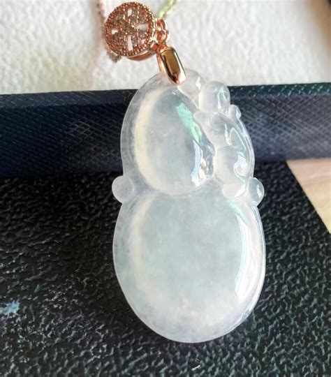 Natural Myanmar Highly Tranlucent White Jadeite Jade Pendant