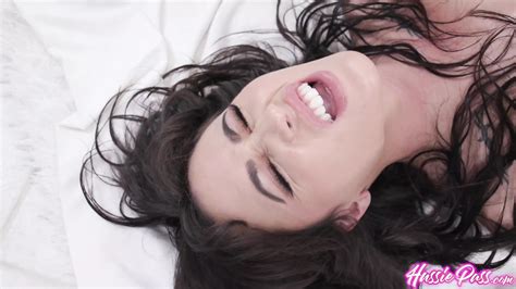 Porn Feels Right With Demi Morgan Oliver Flynn Oiled Porn By FapHouse XHamster