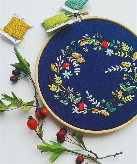 Satin Stitch Flower Embroidery In 2020 Hand Embroidery Embroidery