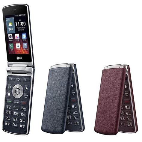 The Flip Phone May Be Making a Big Comeback - Brit + Co