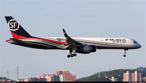 B 1231 SF Airlines Boeing 757 223 PCF WL Photo By Sunshydl ID