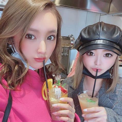 Yurikaさんのインスタグラム写真 Yurikainstagram 「﻿ ﻿ ︎相棒ちゃんとの有馬デート👭🏼﻿ ﻿ ﻿ 次は落ち着い