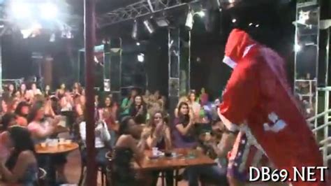 Public Hard Fuck At The Bar Video 9 Porn Videos