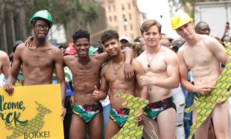 Faf de Klerk Turns Speedo Undies Fashion Craze Into Worthy Healthy Cause