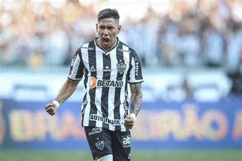 Atl Tico Bate O Bragantino Na Comemora O Do T Tulo Do Brasileir O