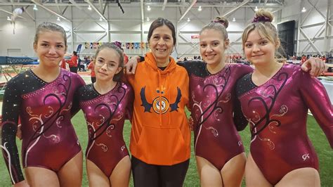 La Discipline Du Trampoline Avec Le Club De Gymnastique L Envol De