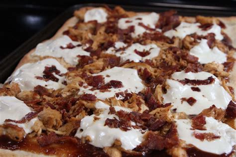 The South Meets Italy With Bacon And Barbecue Chicken Pizza The