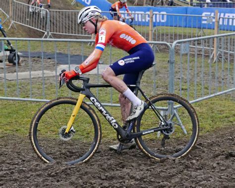 World Champ Fem Van Empel S Cerv Lo R Cx Fem Tastic Cyclocross Pro