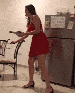 When Girls Fail (15 gifs)