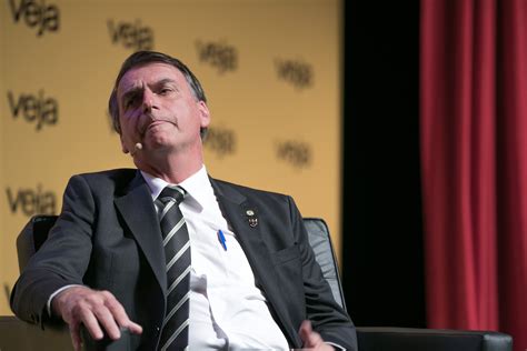 Bolsonaro Critica Pgr Por Den Ncia De Racismo Durante Entrevista A Tv