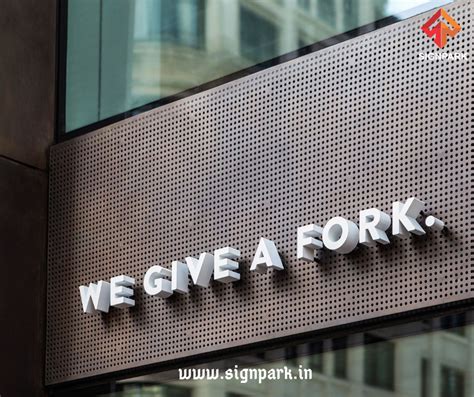 Pin By Tisaionji S On Signage Restaurant Signage Restaurant Design