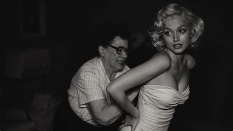 Primeras Reacciones A Blonde Ana De Armas Conquista Venecia