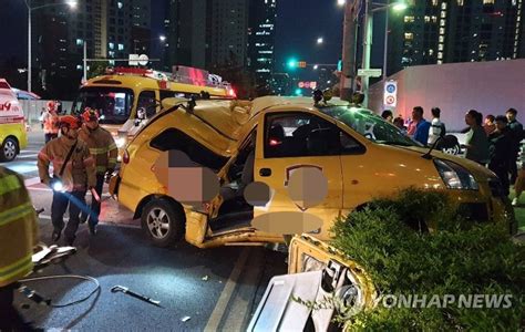 인천 송도서 초등생 5명 탄 승합차 사고2명 사망 연합뉴스