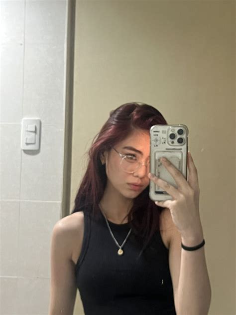 Pin On Ot In Pretty Brunette Tiktok Style Pretty Selfies