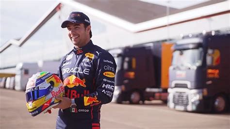 Checo P Rez Invita A Sus Fans A Dise Ar Su Casco Para El Gp De M Xico